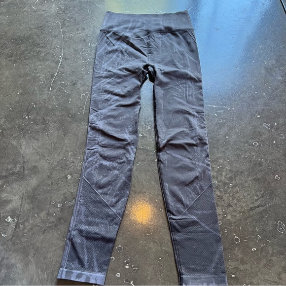 Lululemon Ebb to Street Tight Graphite Wash - Picture 6 of 11